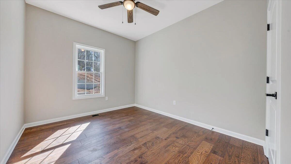 132 Chenault ST - Photo 17