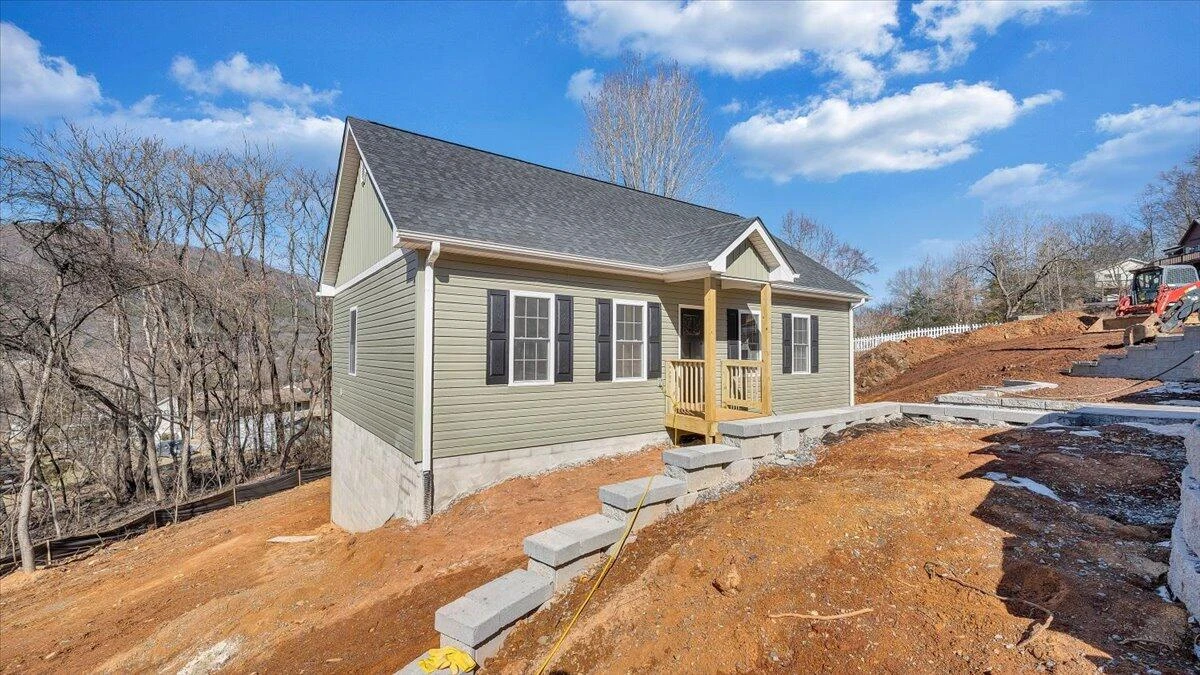 132 Chenault ST - Photo 32