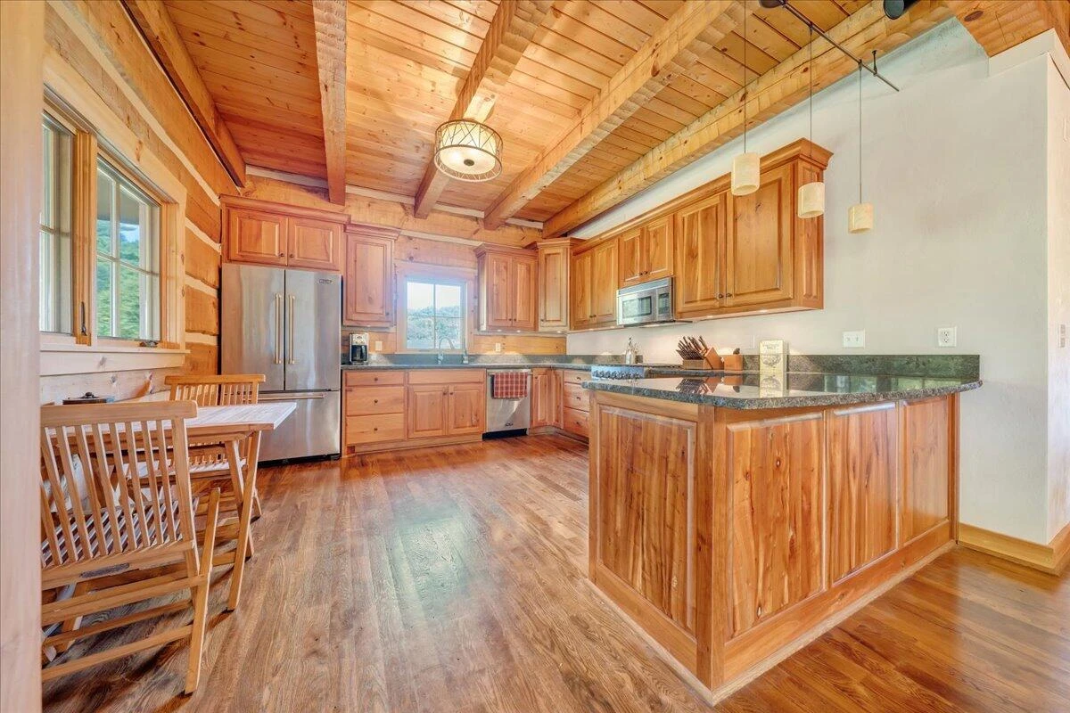 1088 Hollandsworth RD - Photo 13