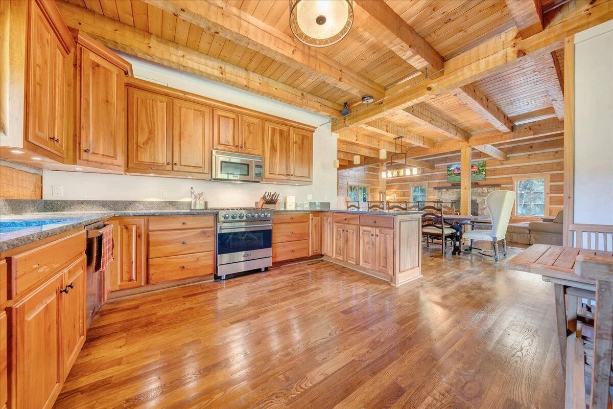 1088 Hollandsworth RD - Photo 15