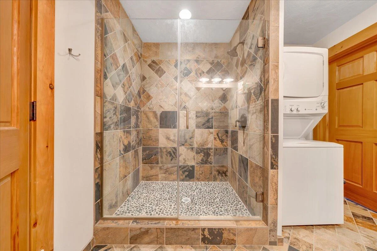 1088 Hollandsworth RD - Photo 19