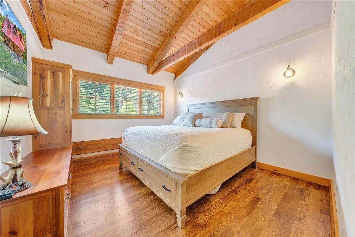 1088 Hollandsworth RD - Photo 26
