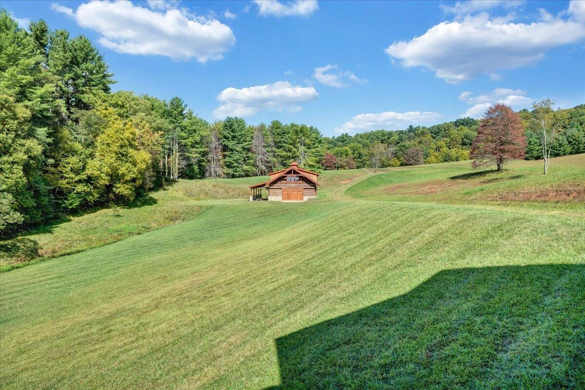1088 Hollandsworth RD - Photo 40