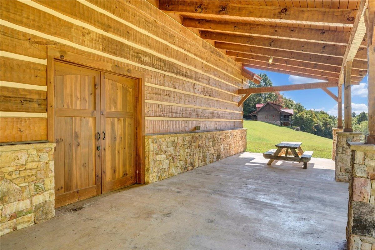 1088 Hollandsworth RD - Photo 59