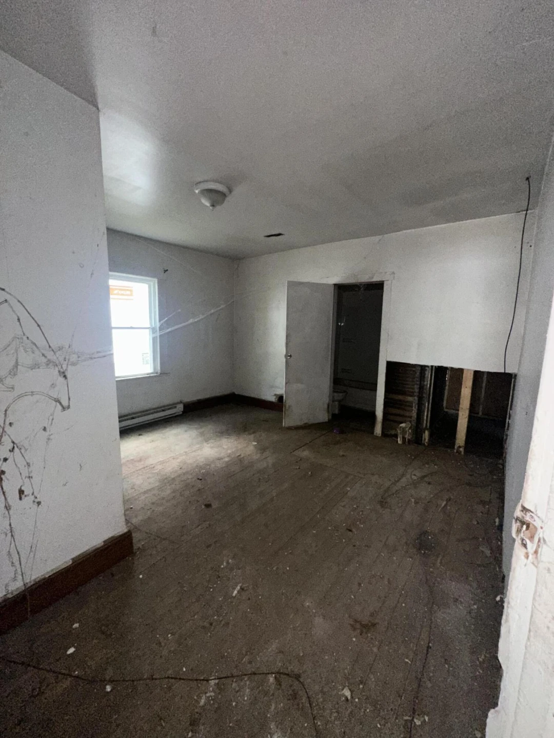 1326 Gilmer AVE - Photo 5
