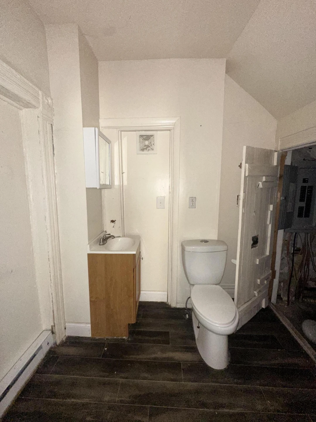 624 Albemarle AVE - Photo 4