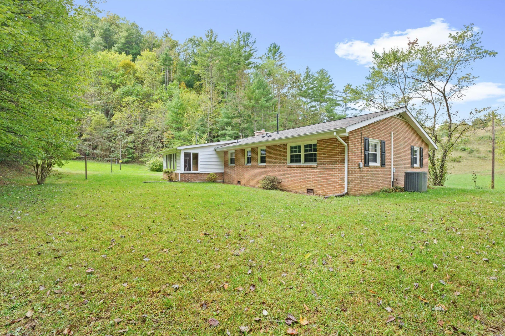 2560 Fishers View RD - Photo 33