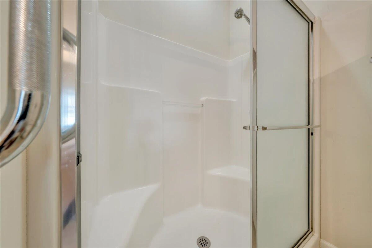 1087 Joffrey DR - Photo 22