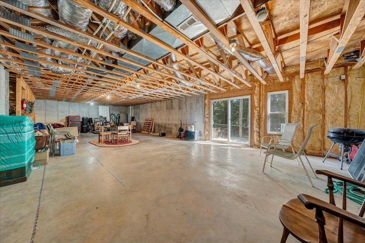1087 Joffrey DR - Photo 30