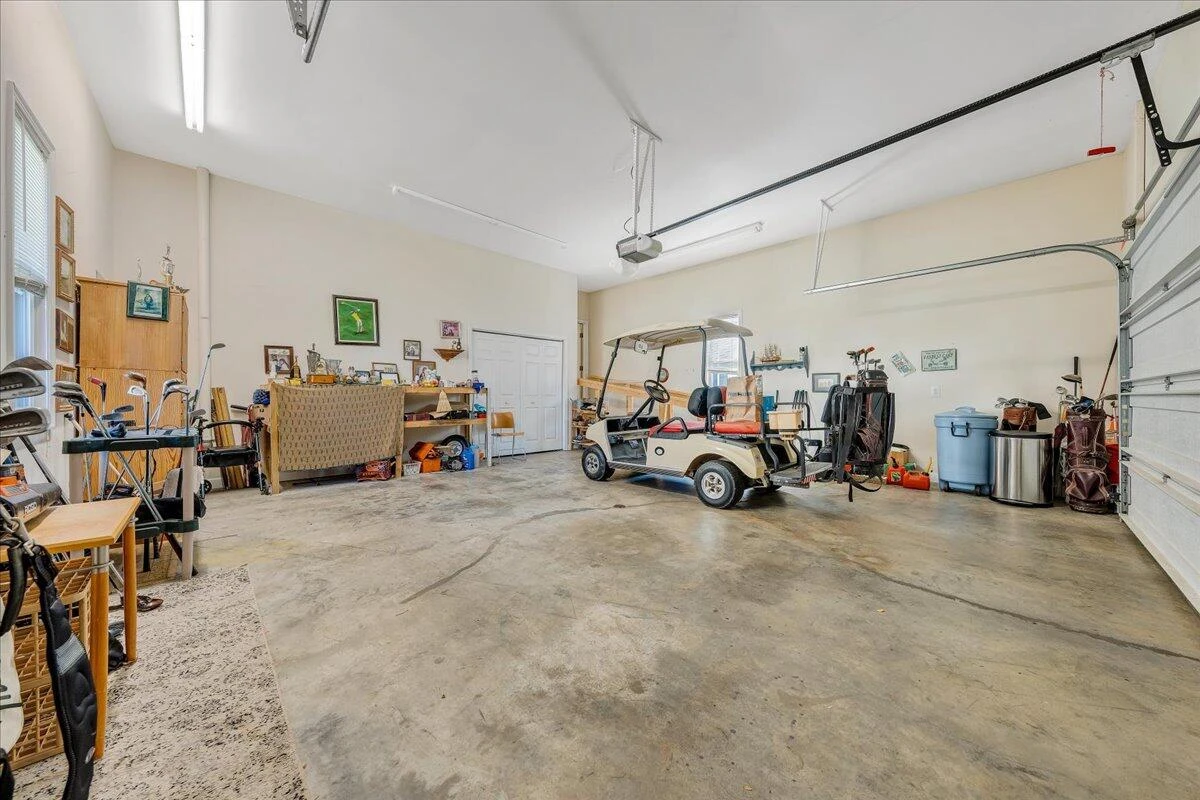 1087 Joffrey DR - Photo 31