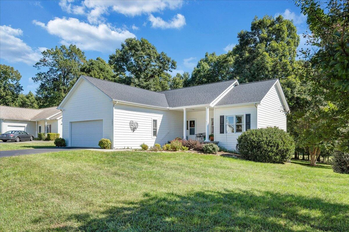 1087 Joffrey DR - Photo 42