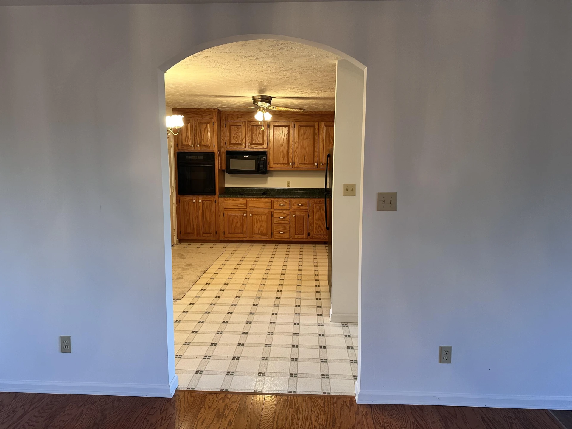 9711 Woolwine Hwy - Photo 10