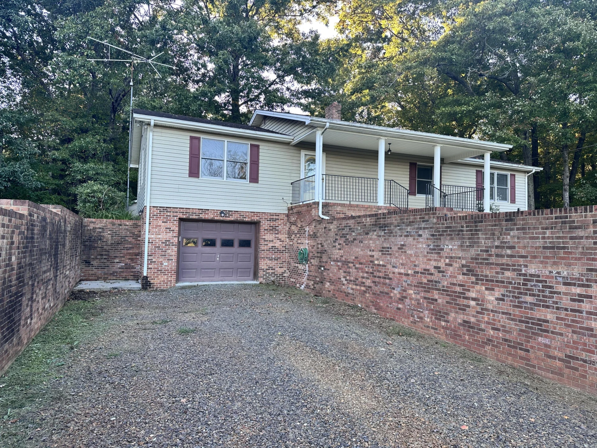 9711 Woolwine Hwy - Photo 44