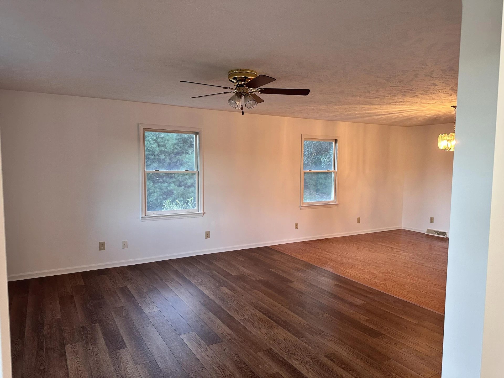 9711 Woolwine Hwy - Photo 7