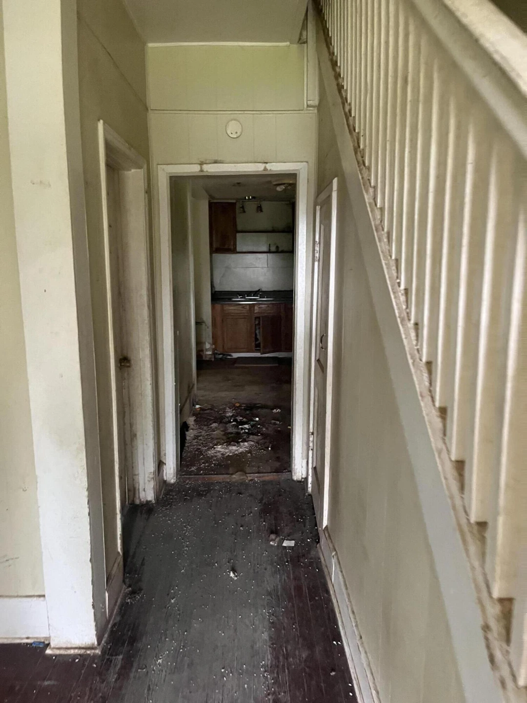 802 Morrill AVE - Photo 4