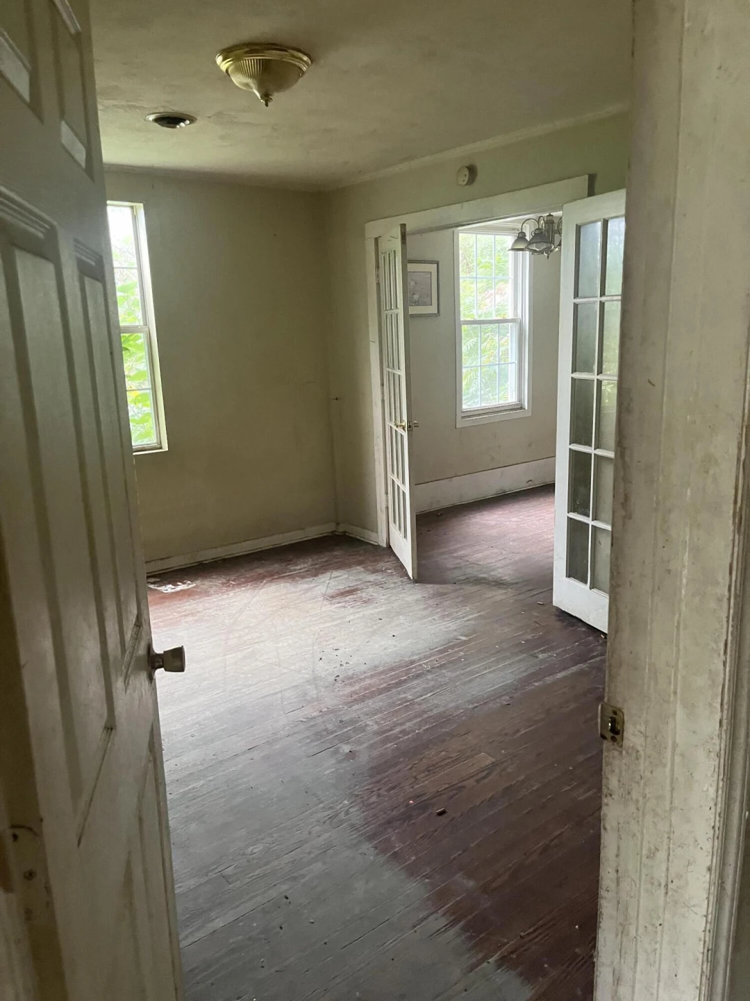 802 Morrill AVE - Photo 5