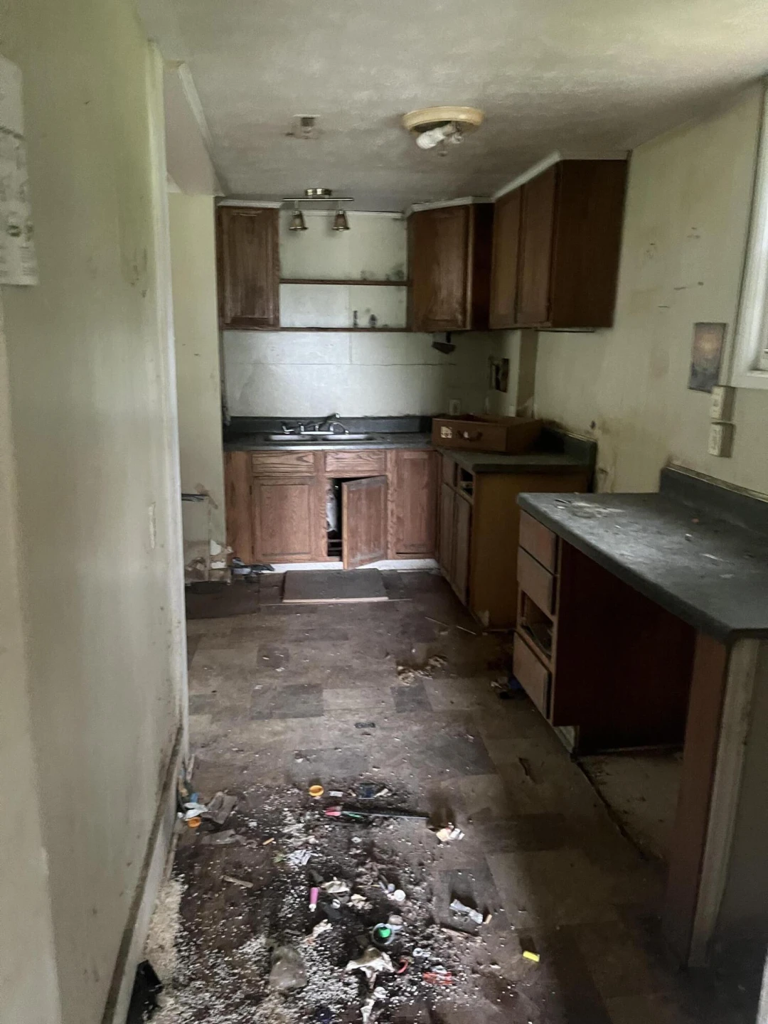 802 Morrill AVE - Photo 6