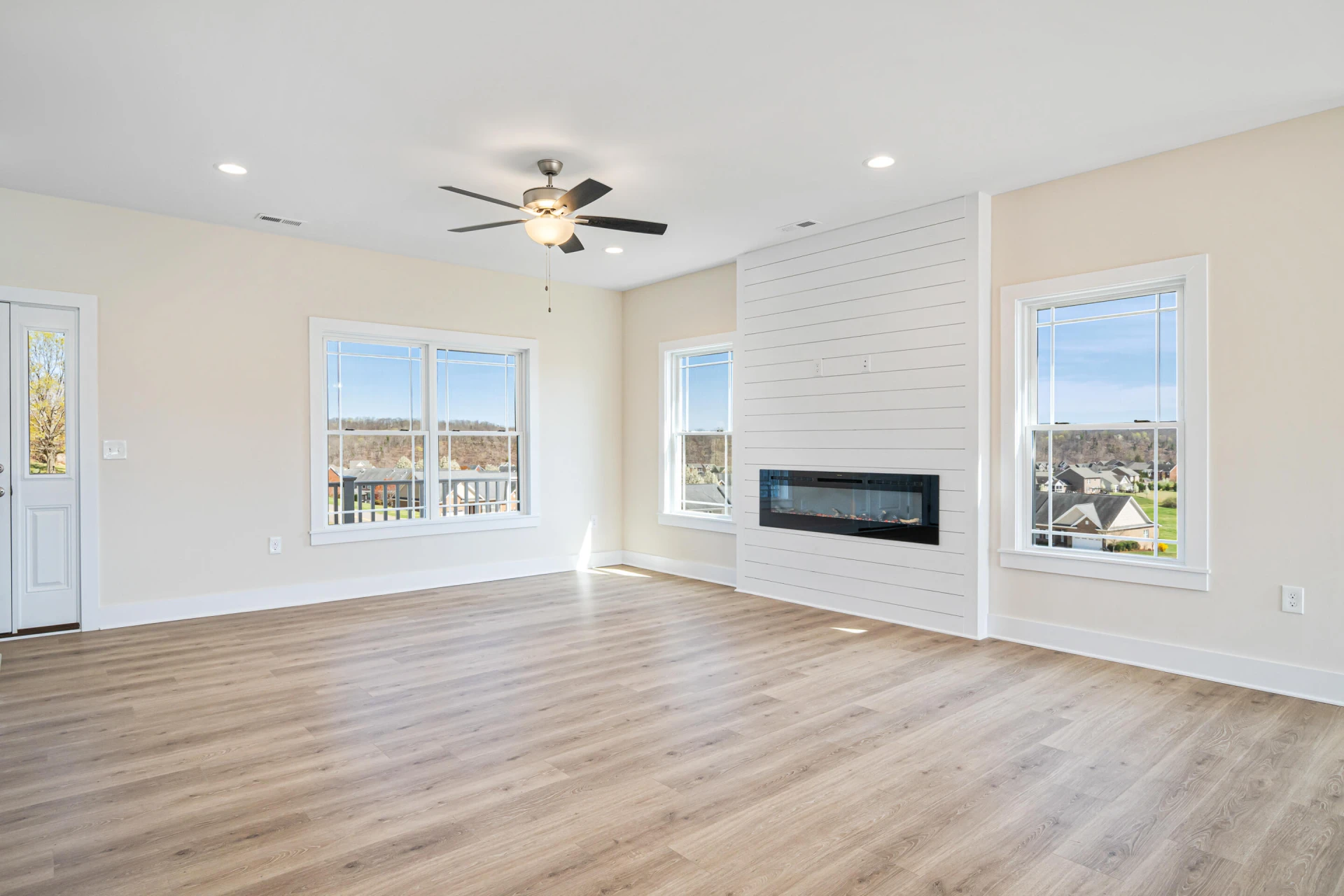 6903 Doral DR - Photo 10