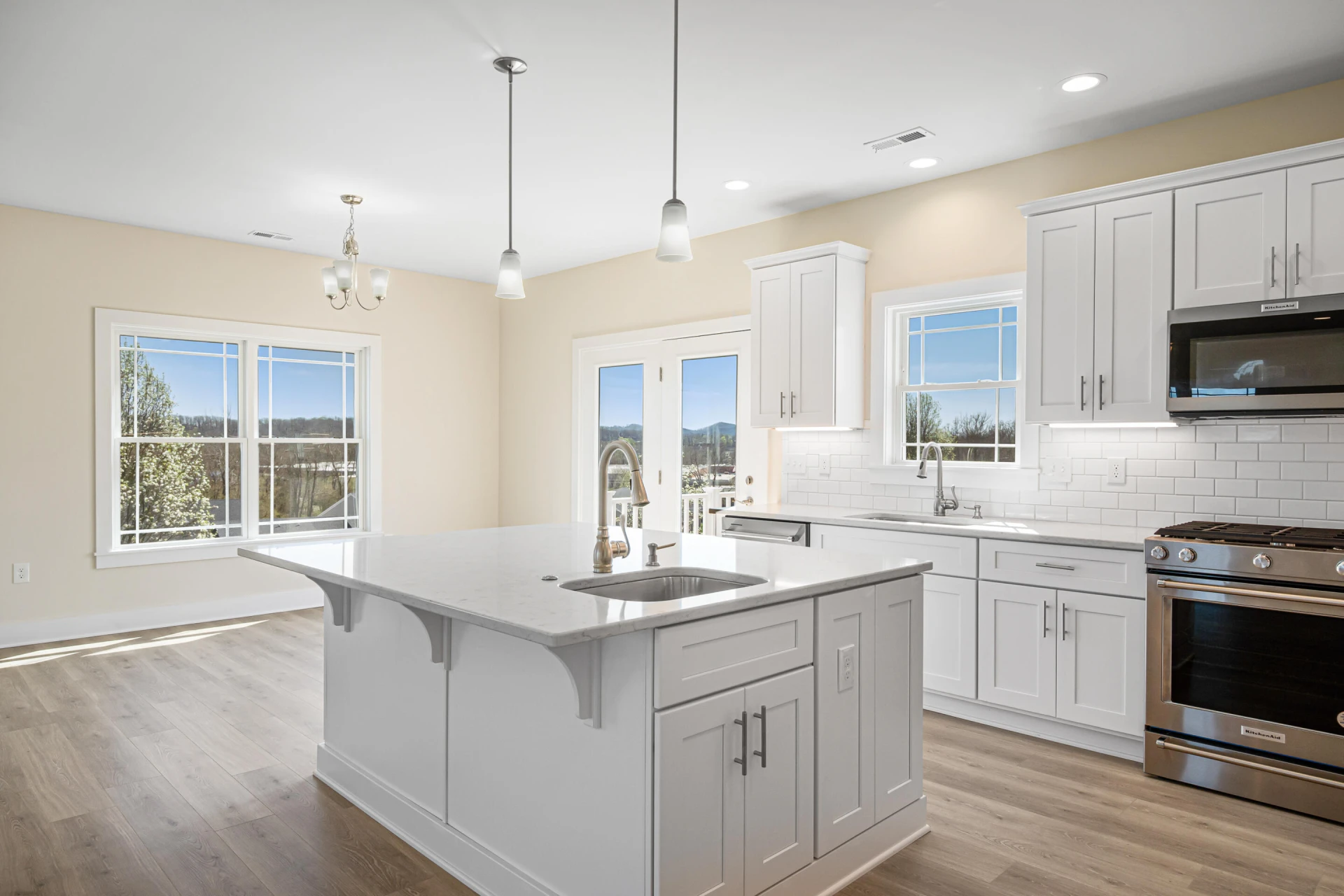 6903 Doral DR - Photo 14