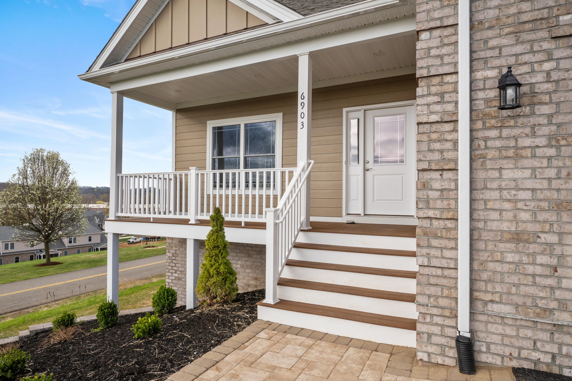 6903 Doral DR - Photo 4