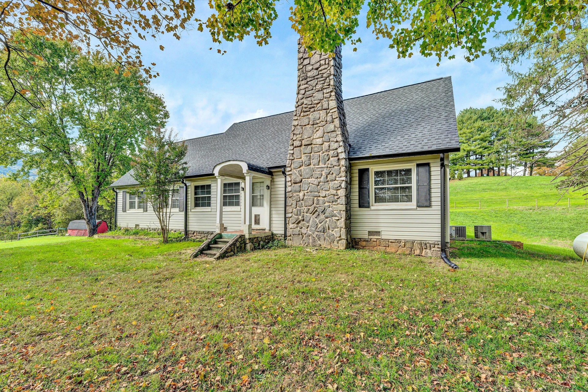 6869 Old Mill RD - Photo 2