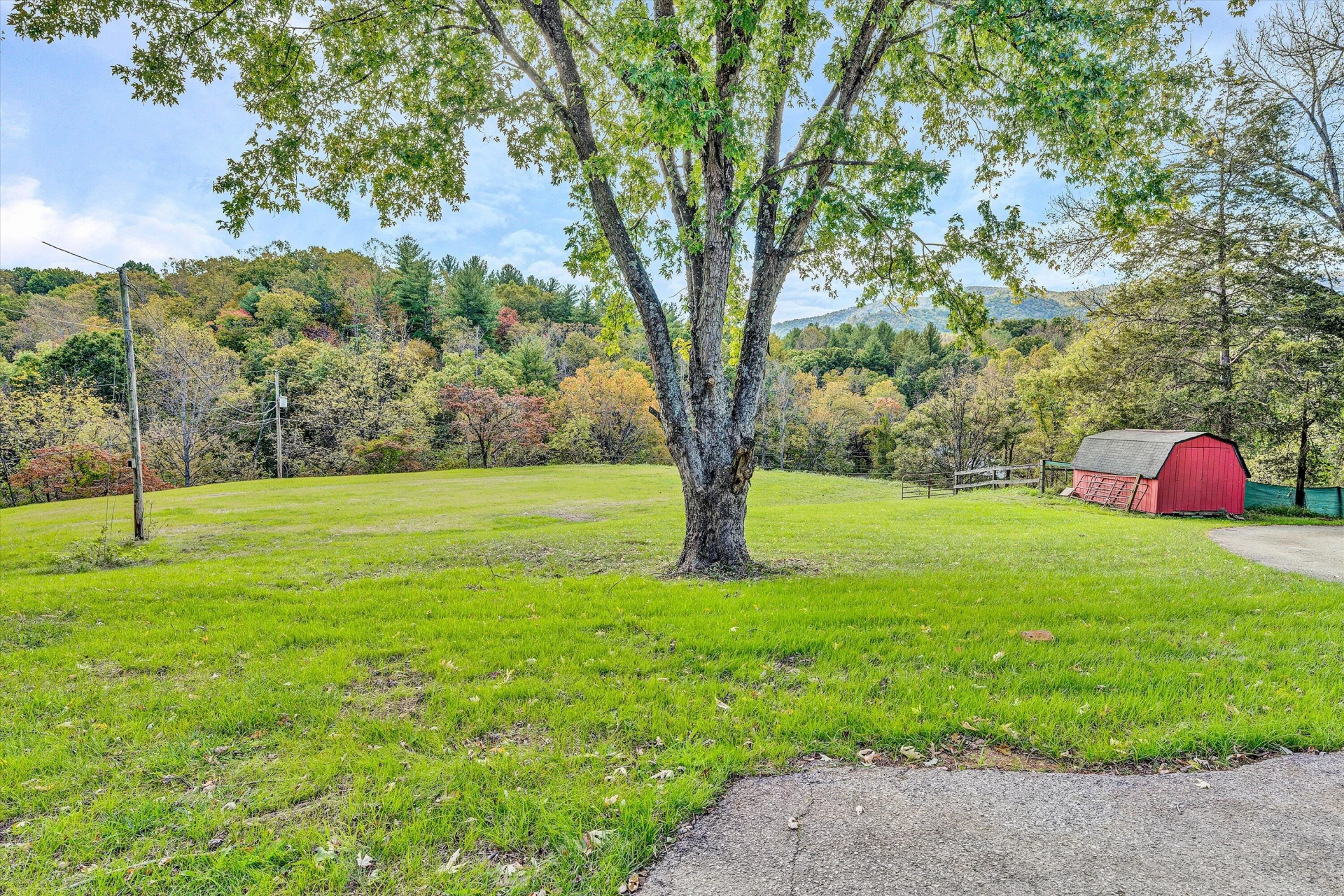 6869 Old Mill RD - Photo 33