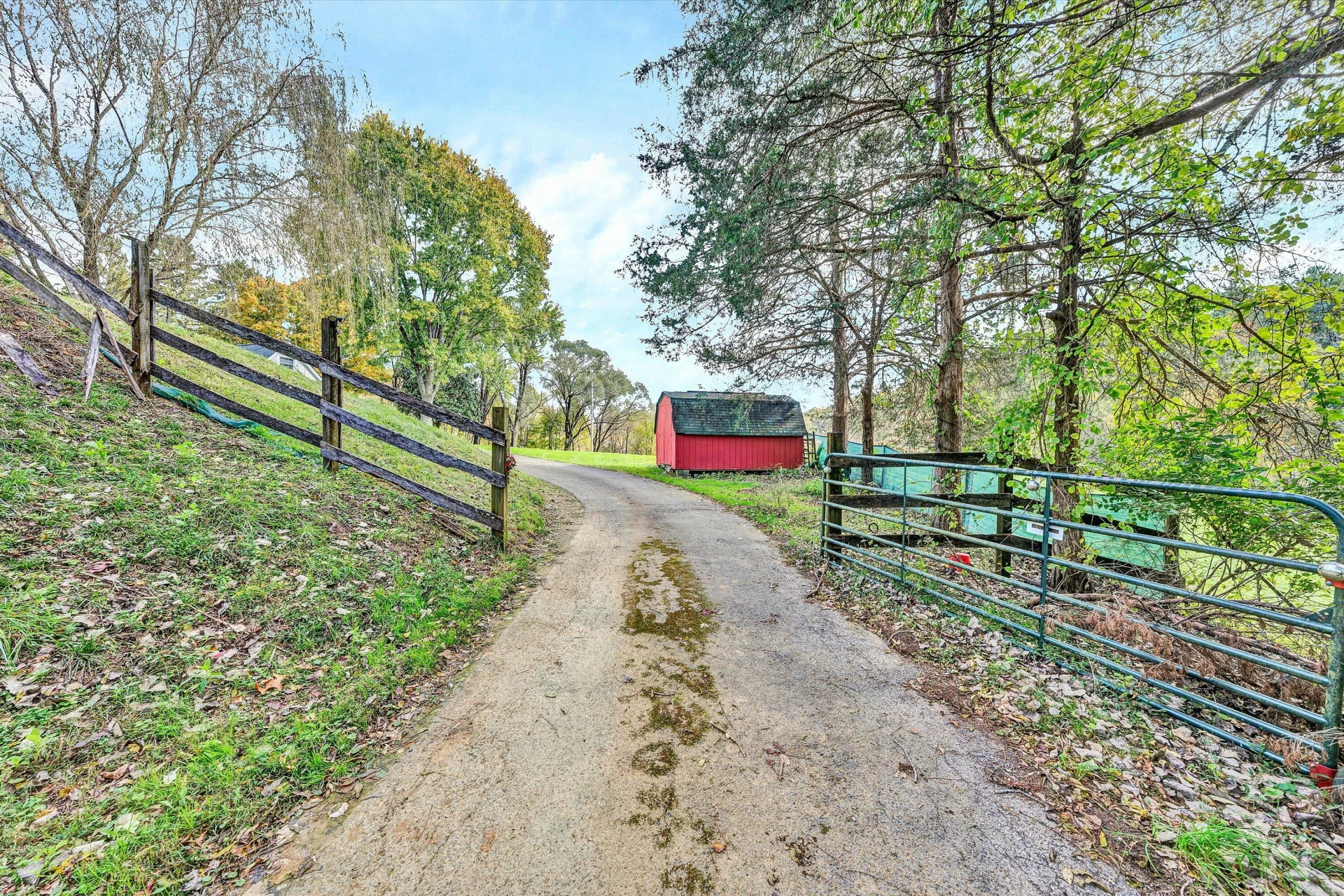 6869 Old Mill RD - Photo 40