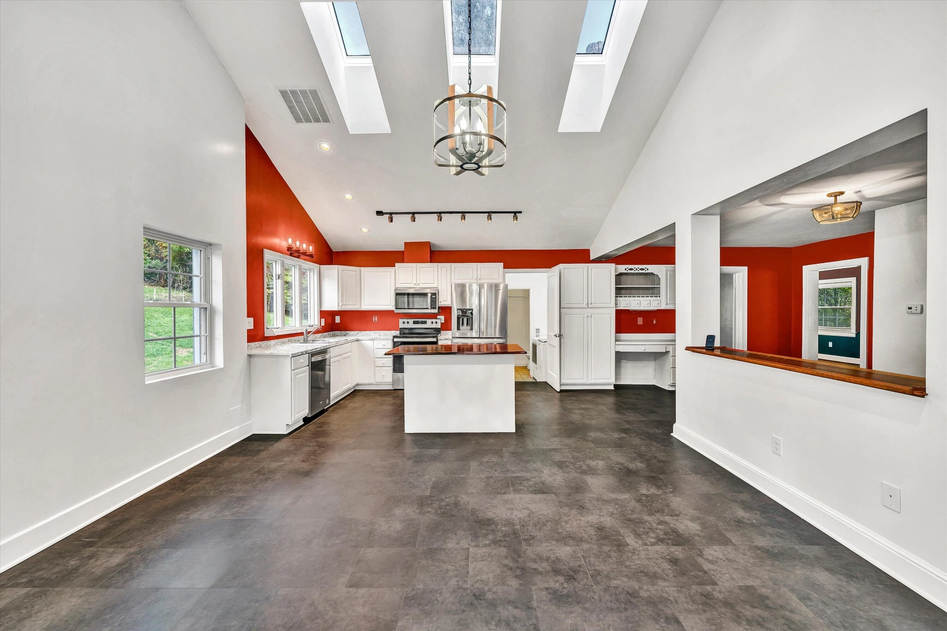 6869 Old Mill RD - Photo 5