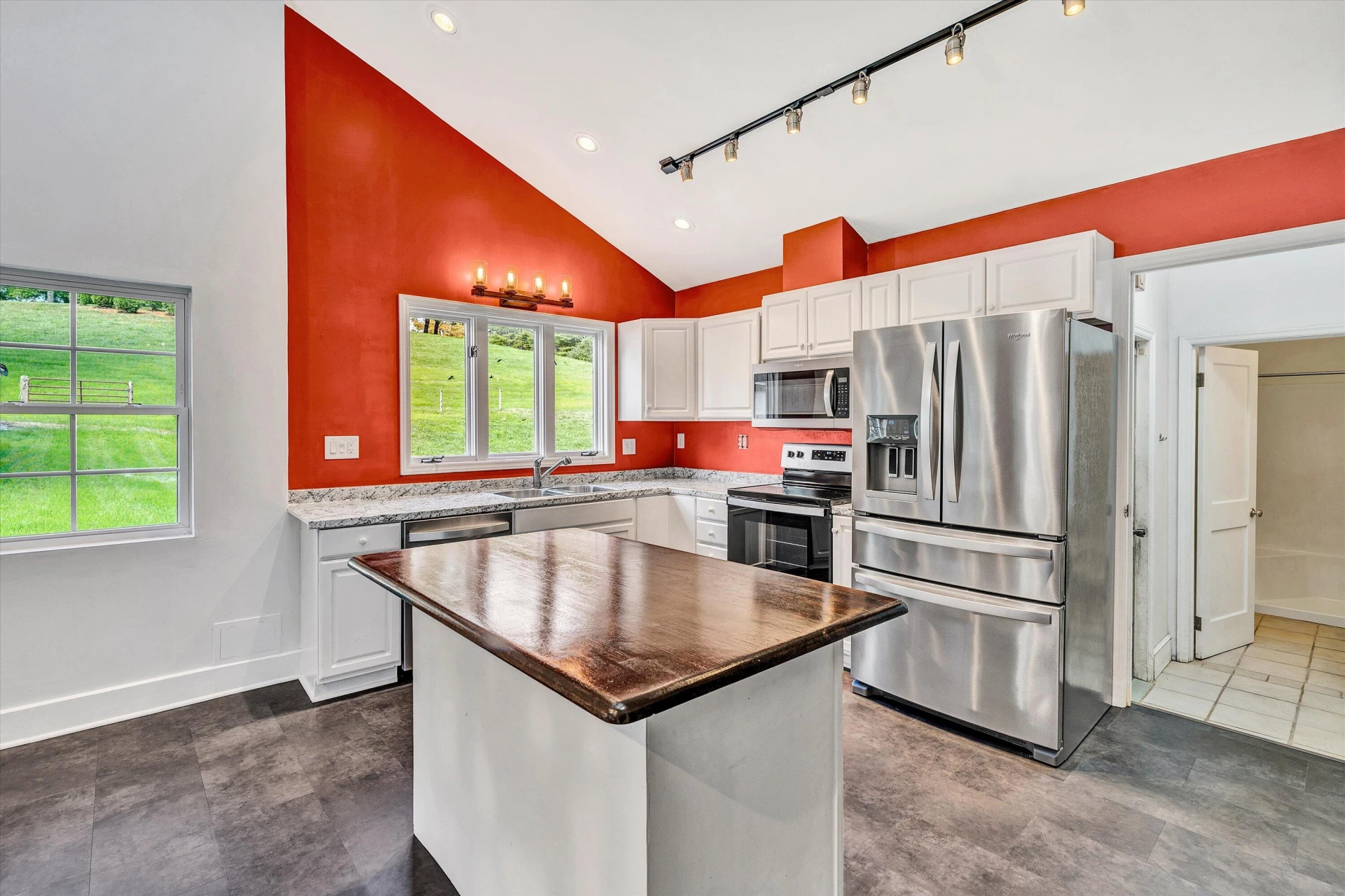 6869 Old Mill RD - Photo 8