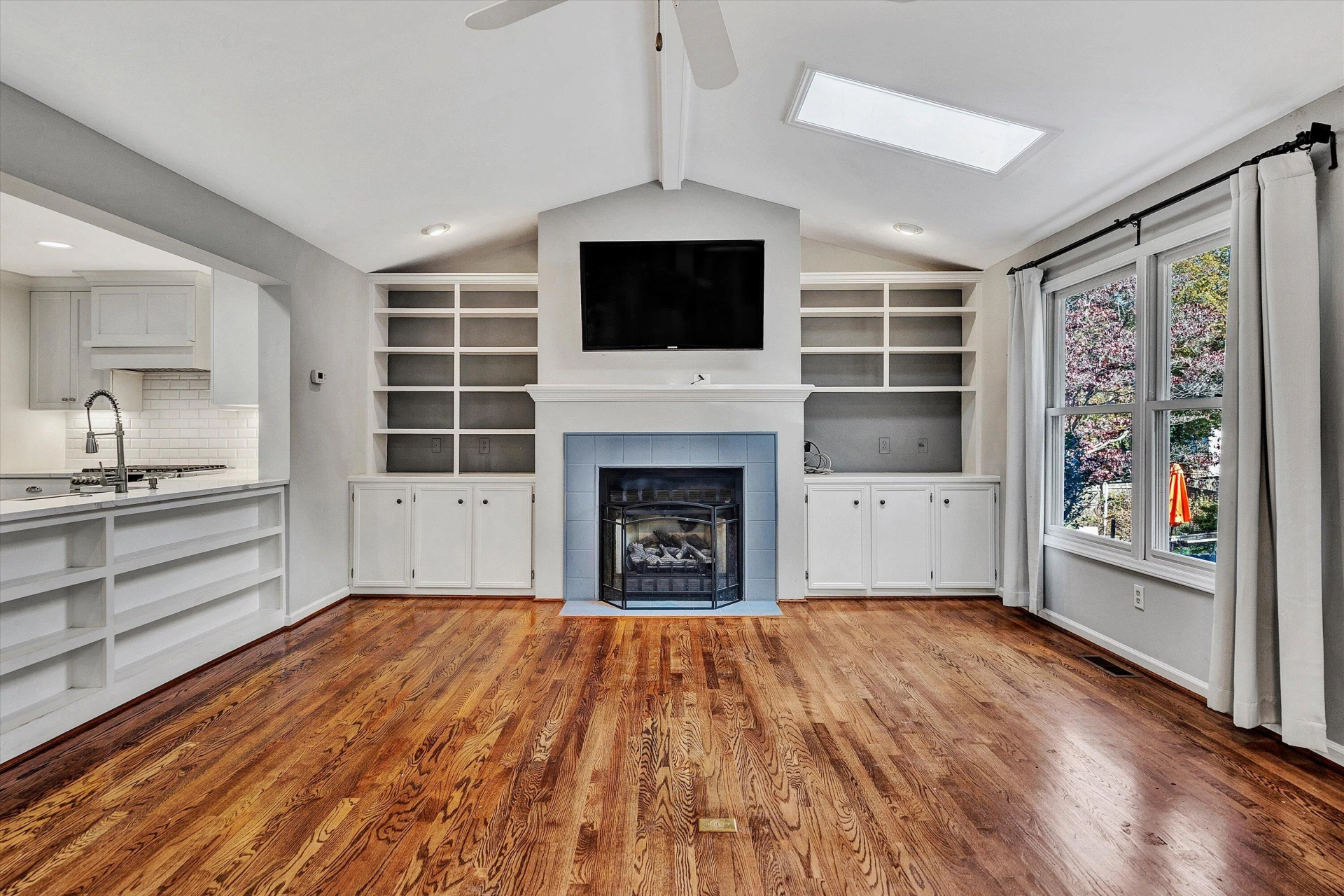 2730 Crystal Spring AVE - Photo 19