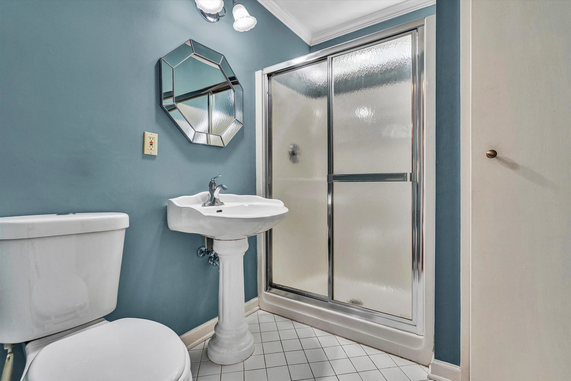 2730 Crystal Spring AVE - Photo 22