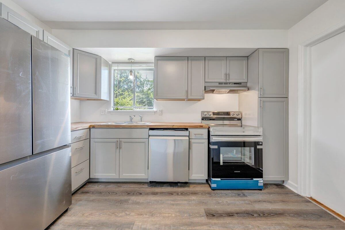 3754 Norway AVE - Photo 12