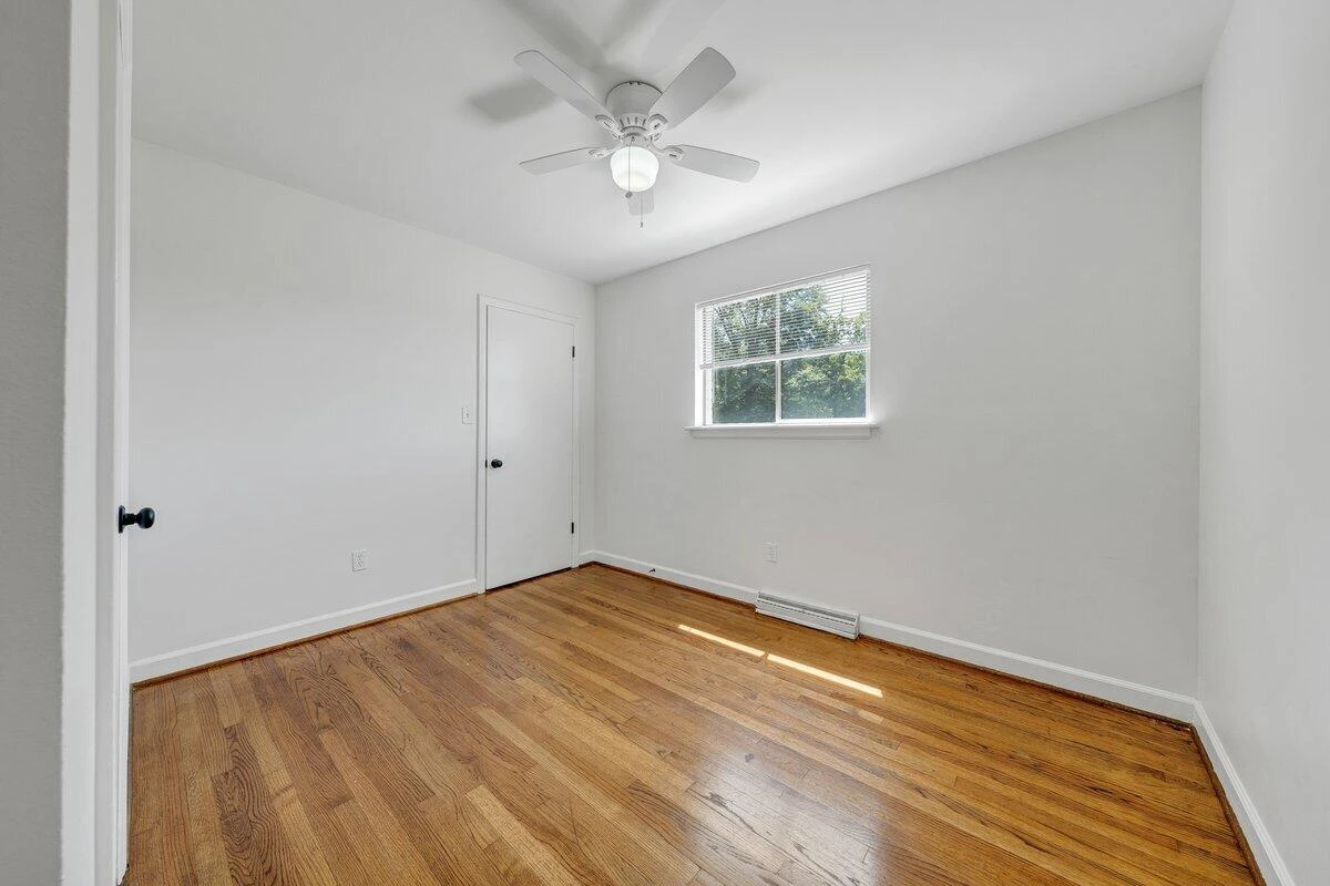 3754 Norway AVE - Photo 14
