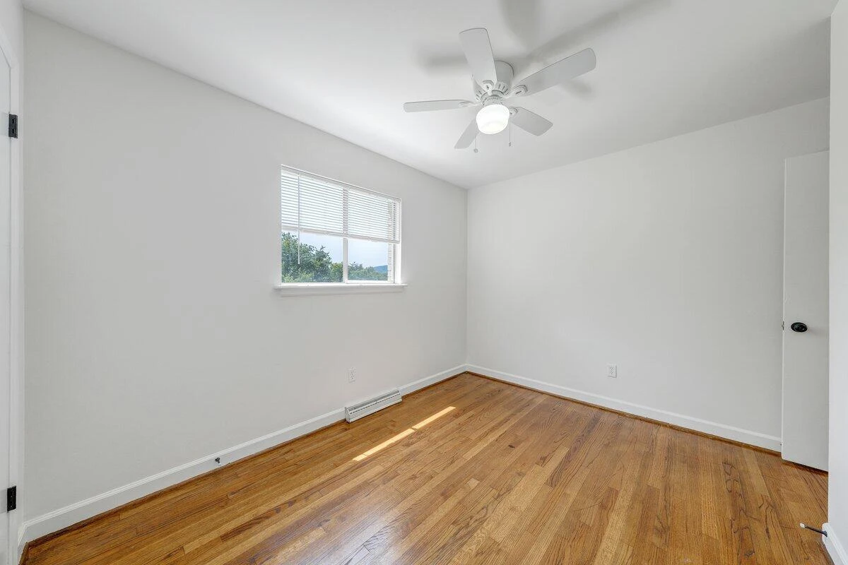 3754 Norway AVE - Photo 15