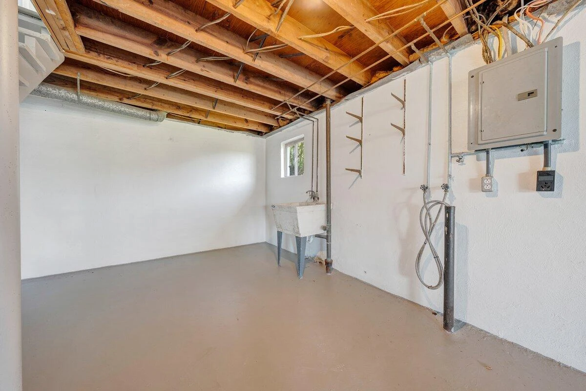 3754 Norway AVE - Photo 28
