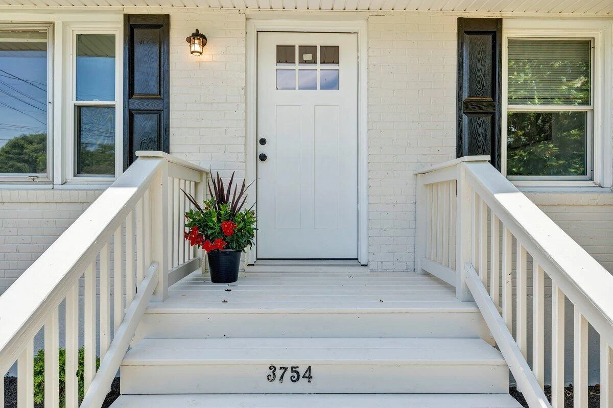 3754 Norway AVE - Photo 3