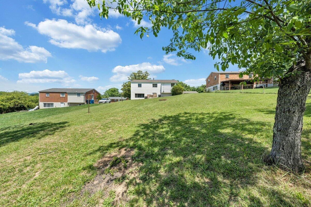 3754 Norway AVE - Photo 30