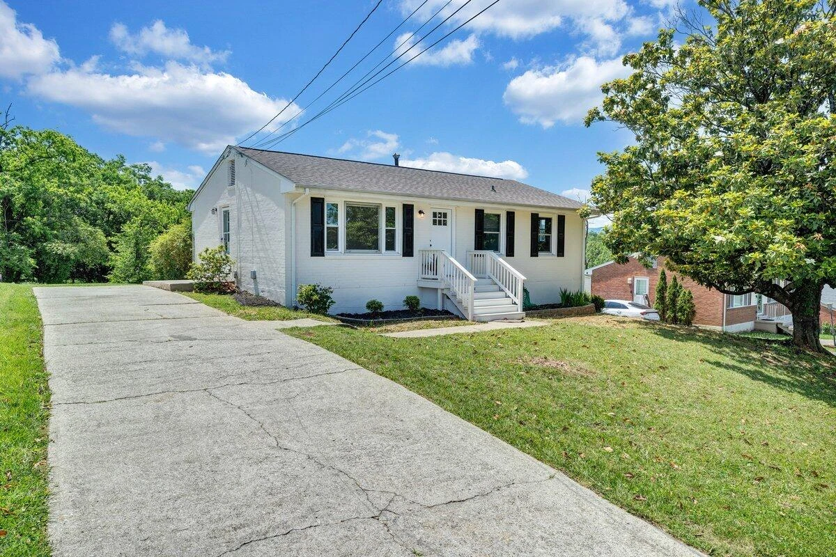 3754 Norway AVE - Photo 4