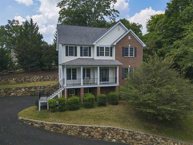 755 Honeysuckle RD