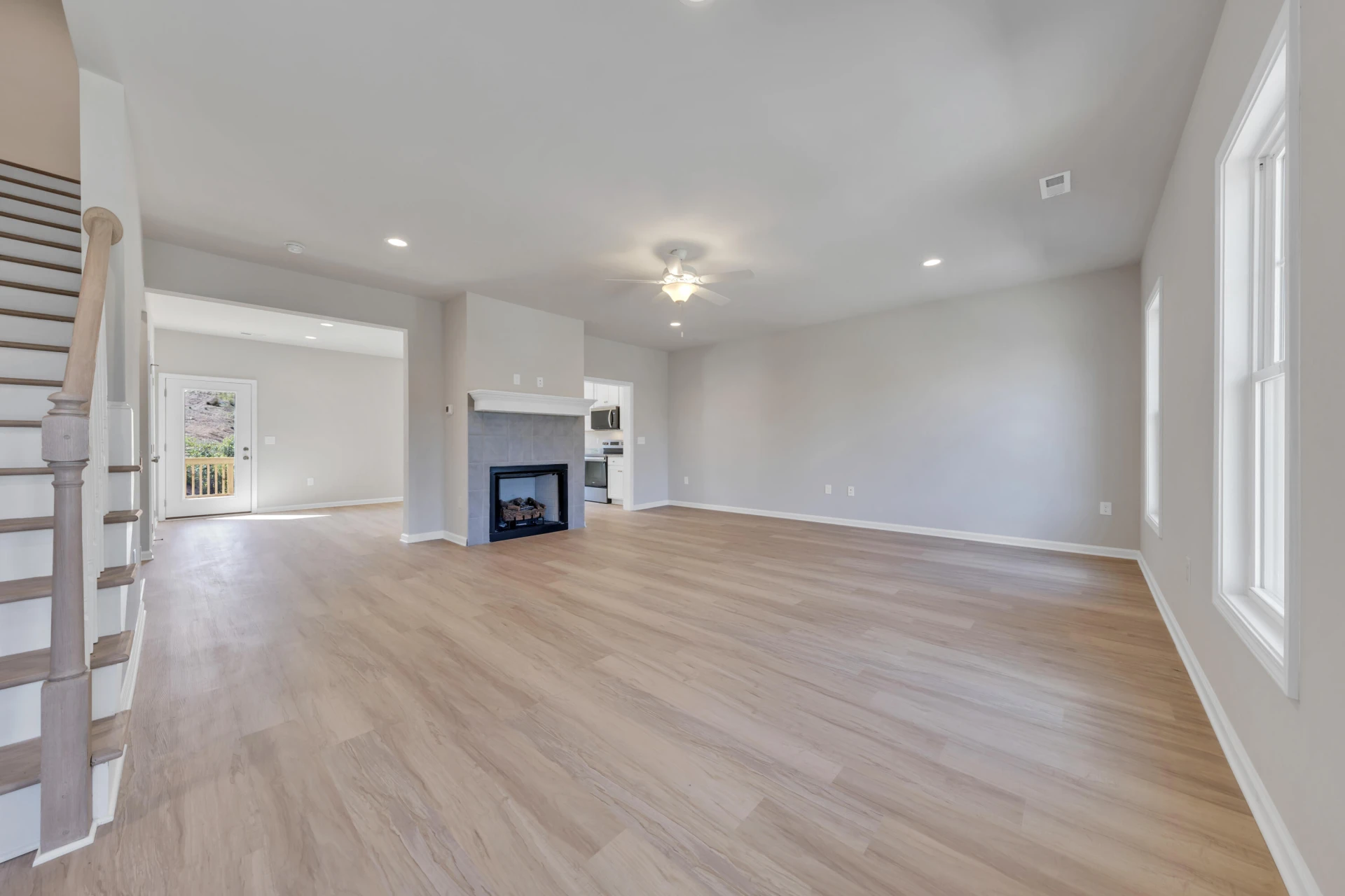 3731 Greenway DR - Photo 5