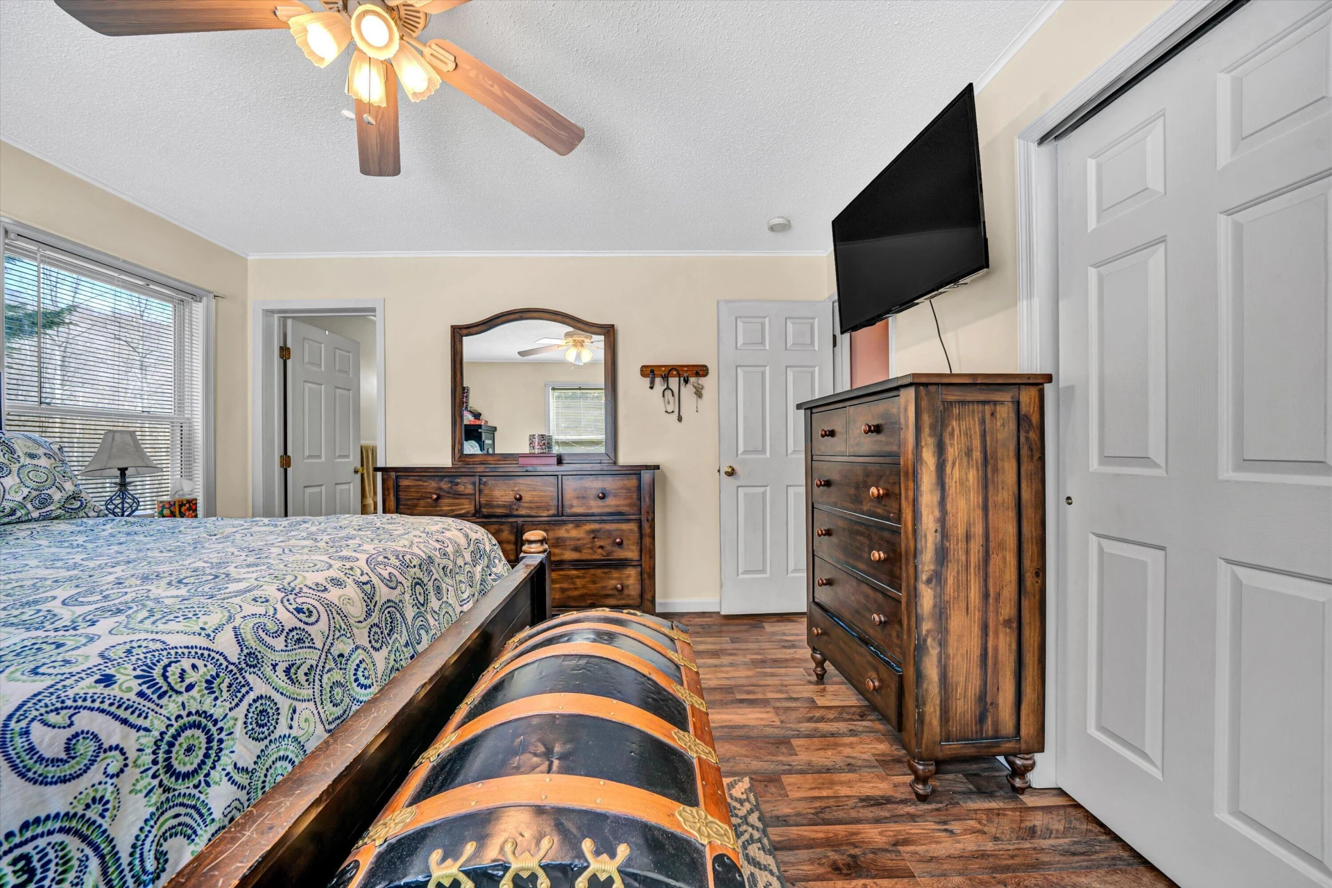 1254 Archway LN - Photo 15