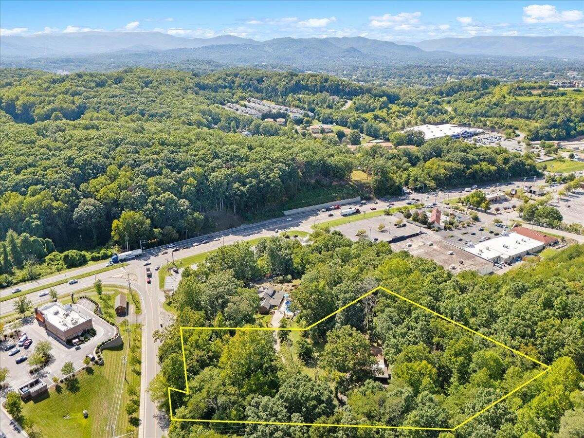 4402 Old Rocky Mount RD - Photo 4