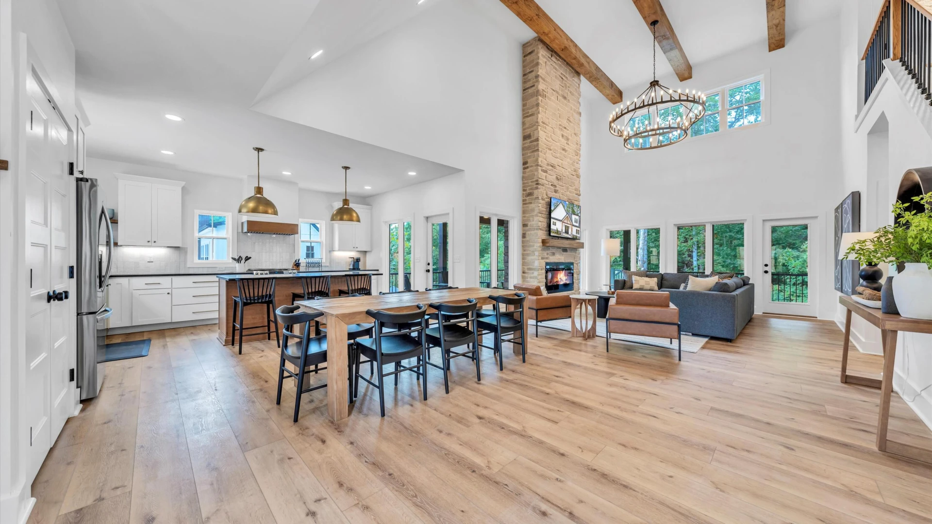 610 Surfside DR - Photo 3