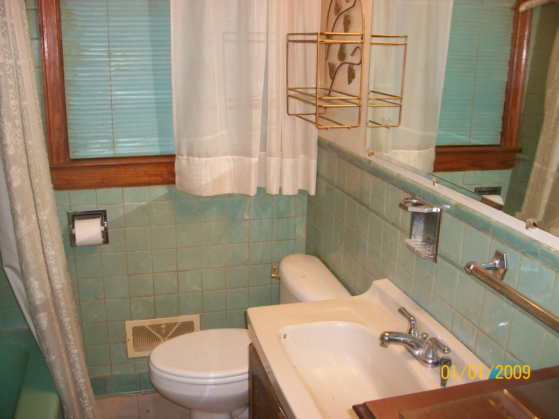 230 Crittendon AVE - Photo 6