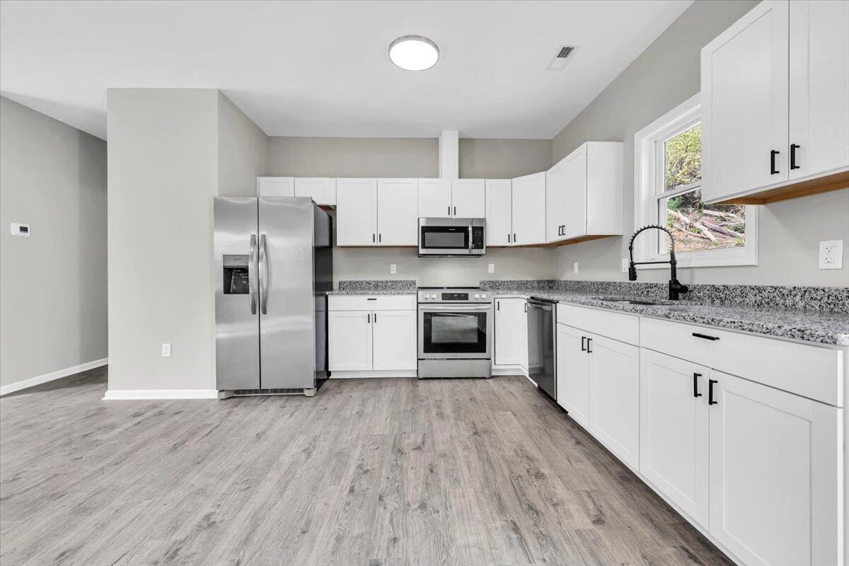 1464 Varnell AVE - Photo 7