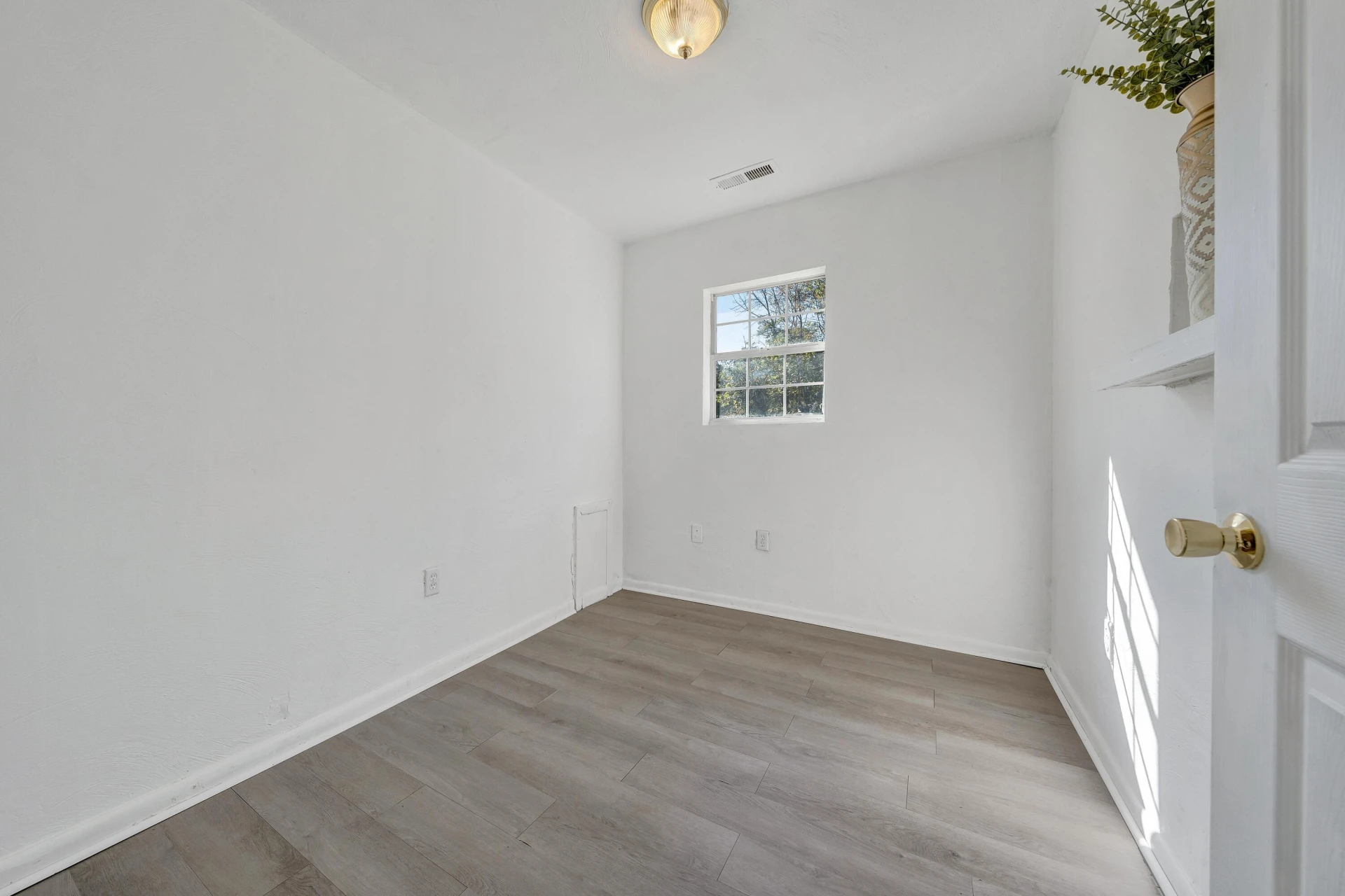 2116 Staunton AVE - Photo 11