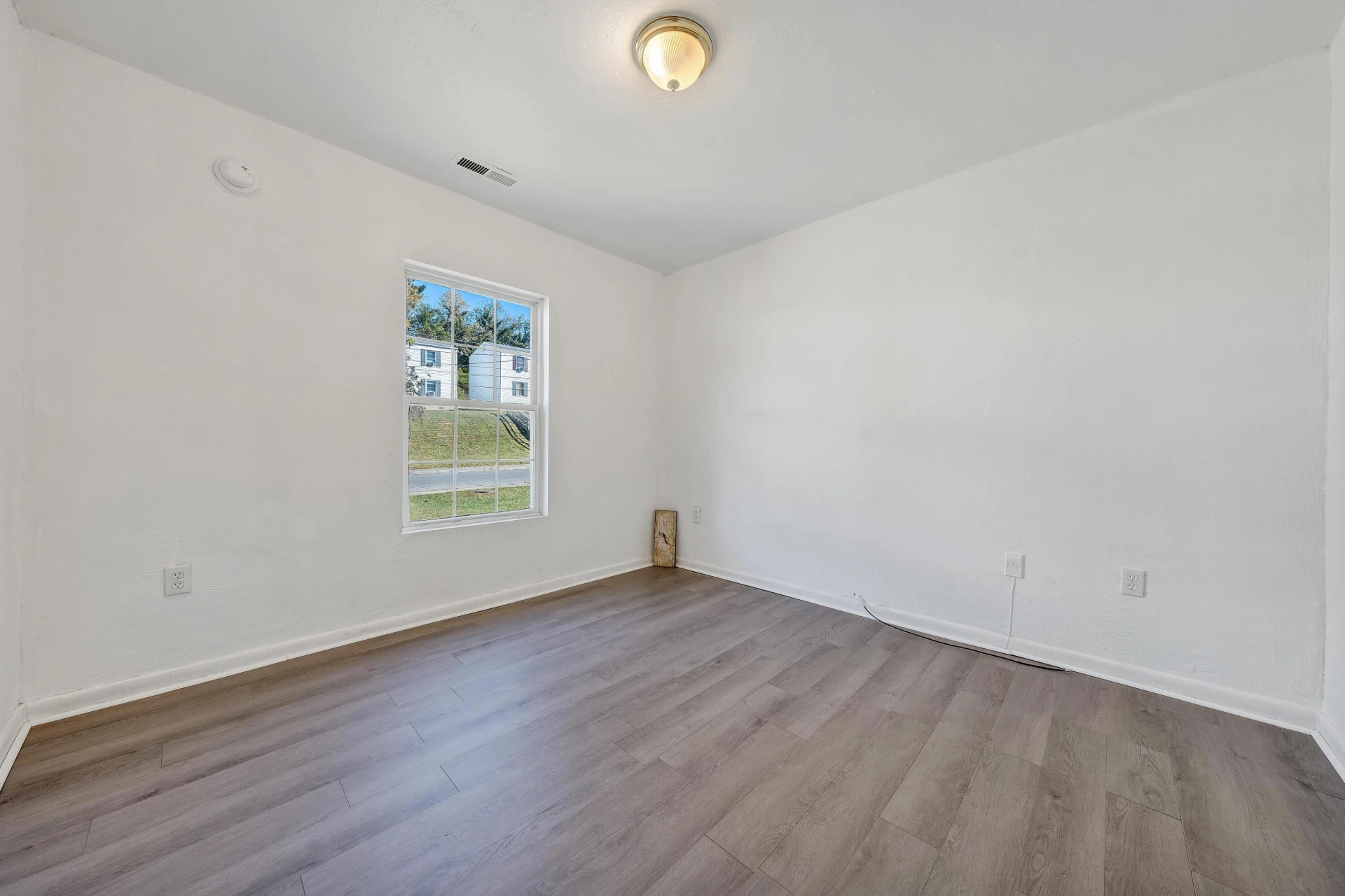 2116 Staunton AVE - Photo 13