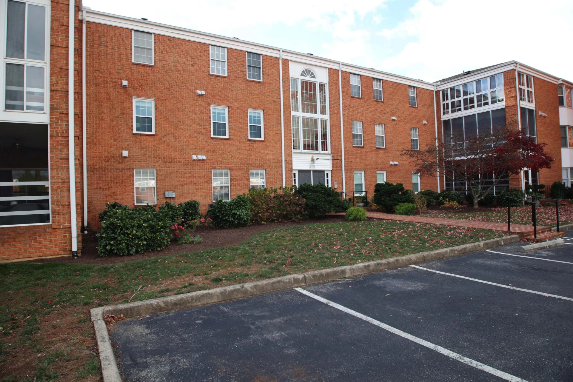 2151 Broadway AVE #1