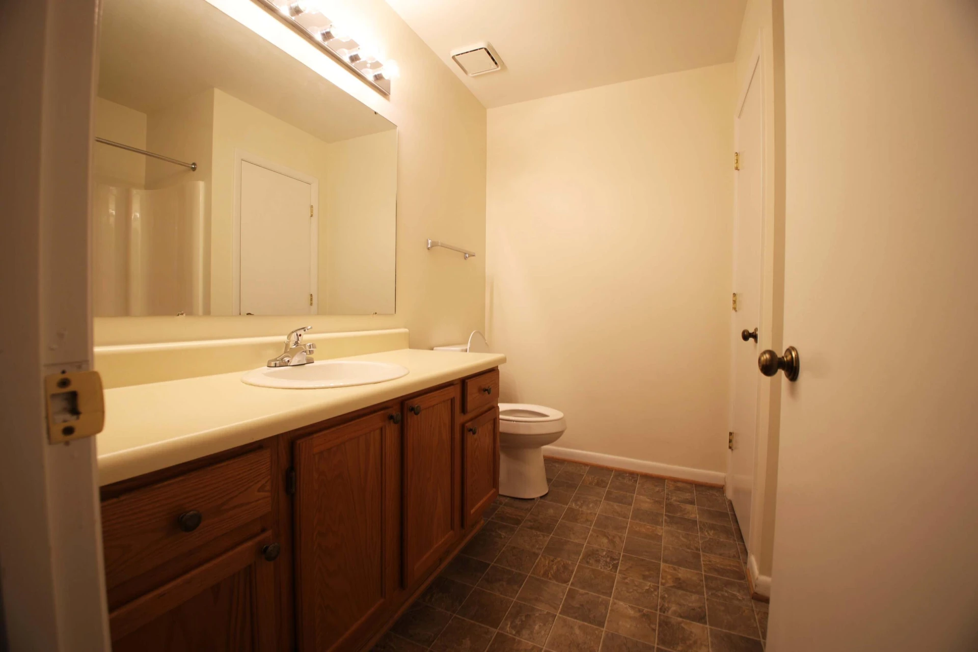 2151 Broadway AVE #1 - Photo 11