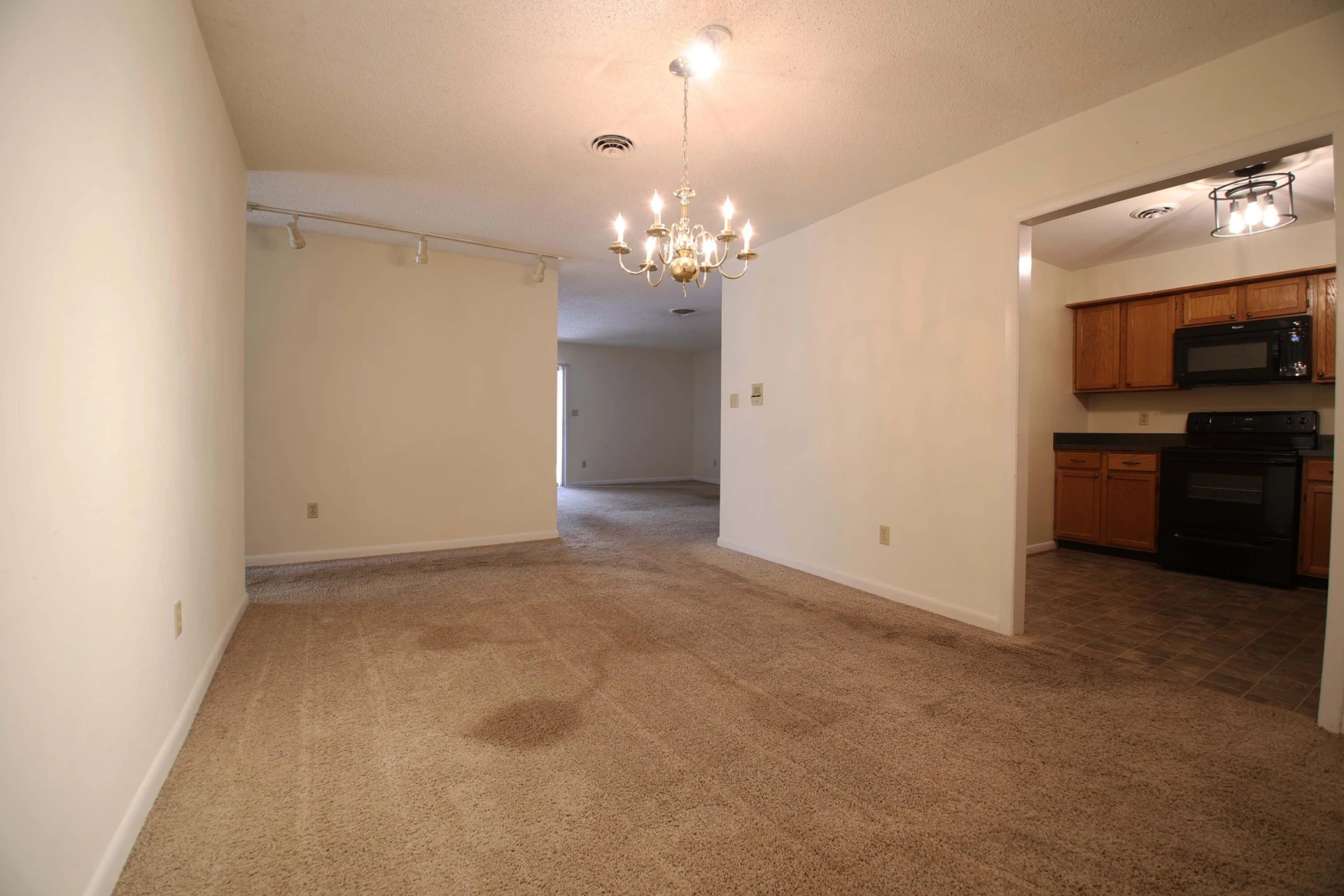 2151 Broadway AVE #1 - Photo 7